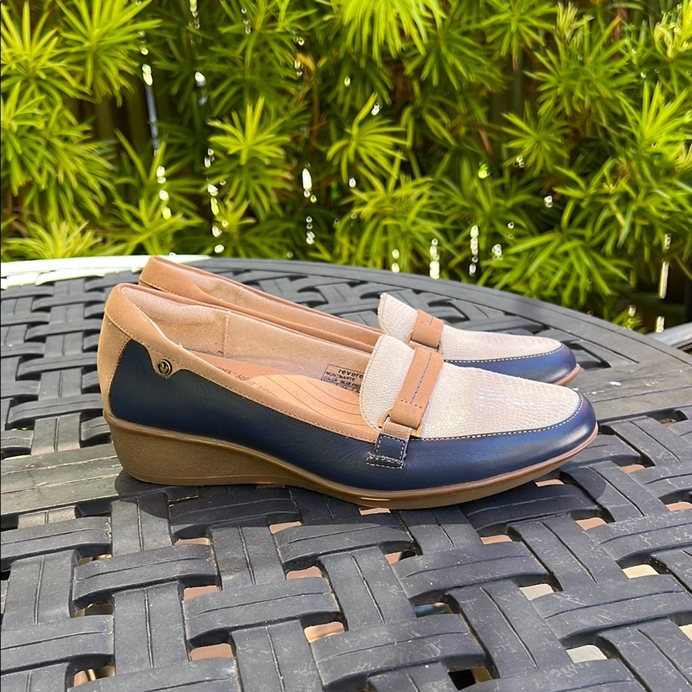 Women's Loafers in Navy and Tan